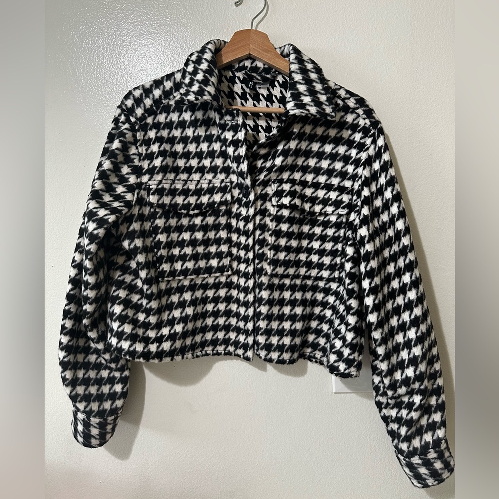 H&M Crop Herringbone Shacket Small-New no tags